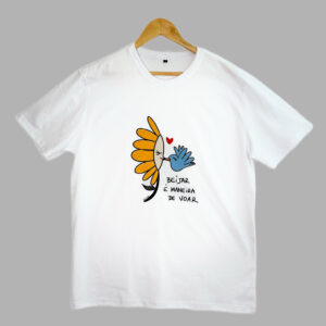 Camiseta Beijar é Maneira de Voar